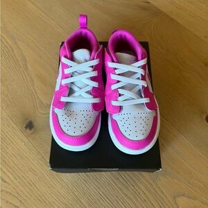 New Nike Toddler Air Jordan 1Low Alt Sneakers in Pink and White, size 9C